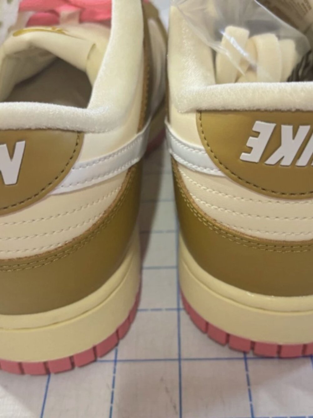 Nike Dunk Low SE Just Do It Bronzine Pink Women’s Size 11 New W/O Box - Picture 4 of 5